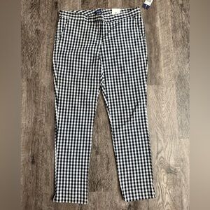 NEW Izod Chino Pants Womens Size  14 Mid Rise Black White Check Gingham Slit Hem